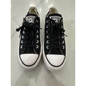 Converse Chuck Taylor All*Star Lift Platform Sneaker